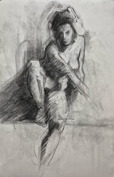 Erinclare Scrutton
Figure 3
charcoal and pastel 45 x 30 cm
£295(unframed)