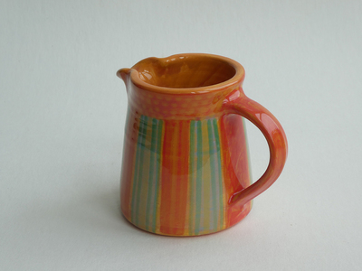 Pauline Zelinski
Jug
hand-painted ceramic 10 cm high
£55 