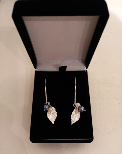 Sarah Anderson
Sterling Silver and Freshwater Pearl
Leaf Earrings
£55